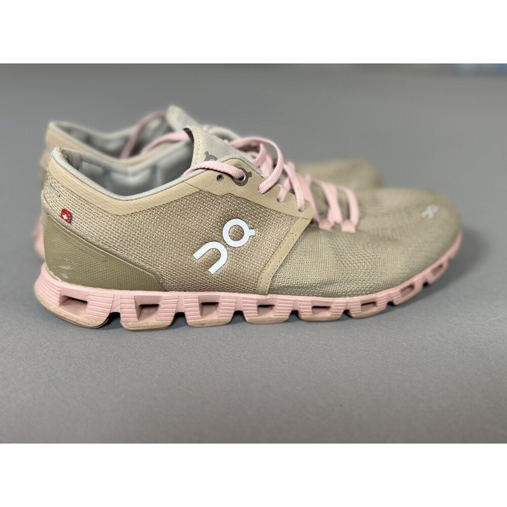 On Running Cloud Women’s Size 8 (EU 39) Tan Pink Athletic Swiss Engineering - Picture 14 of 14
